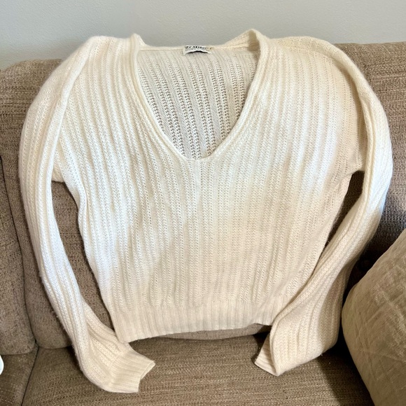 27 Miles Malibu Cashmere Layering Sweater Size M - Picture 2 of 5